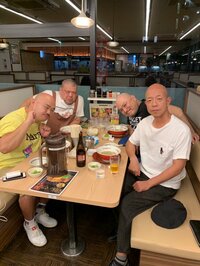 「フォルムが一緒だしんねー！」クロちゃん＆ザコシショウ＆くっきー＆小峠の4ショットに反響