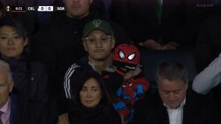 「休日の父やん」前田大然、負傷欠場で家族と試合観戦「いかついって」「どうやってあの帽子を手に入れたんだ」オフスタイルも話題に