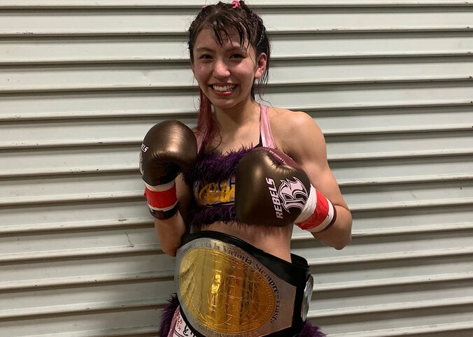 ぱんちゃん璃奈、キャリア8戦全勝でREBELS王座戴冠 「RISE女子トーナメント」への参戦は？ 1枚目