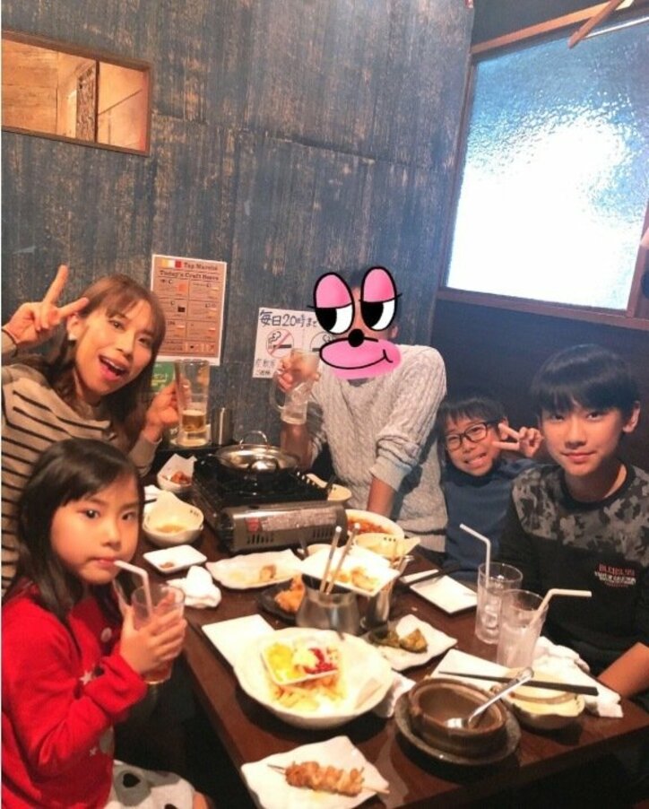 みきママ、16年目の結婚記念日を家族でお祝い「素敵すぎ」「良いご夫婦」の声