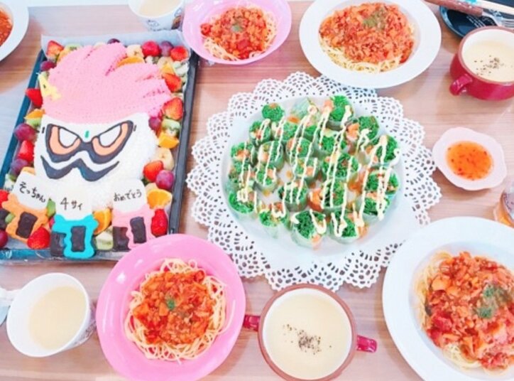 辻希美、次男の誕生日に仮面ライダーケーキを手作り