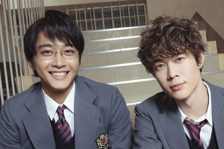 宮沢氷魚×佐藤寛太、兄弟役で意気投合 片道3時間を二人で帰る「僕の初恋をキミに捧ぐ」インタビュー