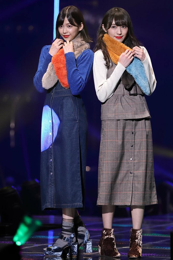 【画像集】欅坂46渡邉理佐・渡辺梨加が手を繋いで登場 - 東京ガールズコレクション2017A/W