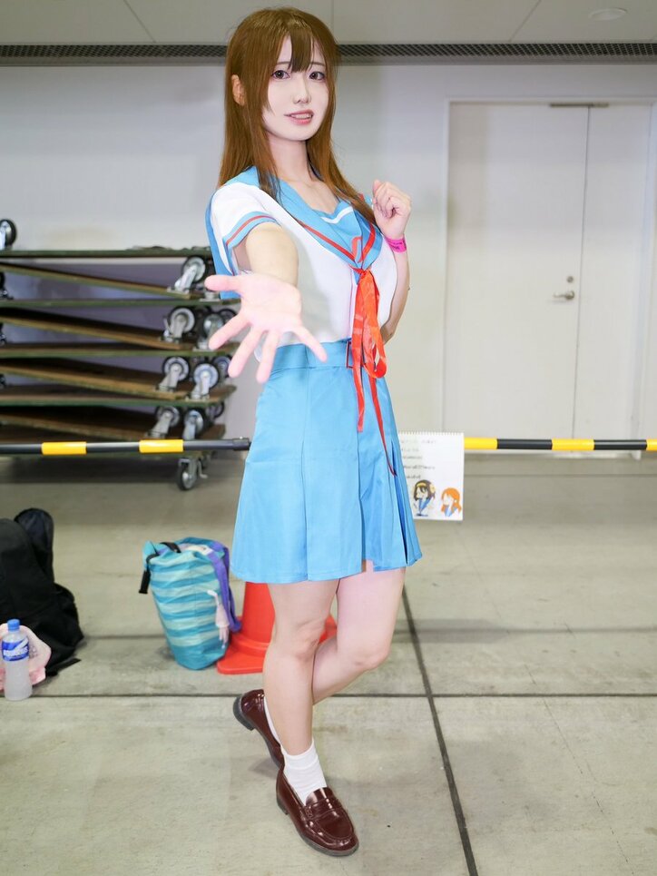 [照片/图片] 8月17日就是……《凉宫春日的忧郁》中的重要日子，SOS团在Comiket现场COSPLAY！ 6