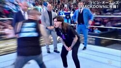 突然の必殺技で吹っ飛ぶレスラーに「はねた」「最高のやられっぷり」 予想以上の“瞬殺リアクション” に場内熱狂