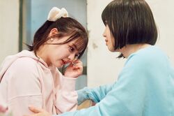 元人気アイドル「人生で恋愛をしたことなかったから…」好きな人には多くのライバルが…恋の進め方がわからず涙『花束オオカミ』第2話