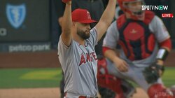 大谷翔平の“もってる”同僚のプレーが話題 「あのボールで拍手w」「喜んでて草」サンドバルが思わず拍手も