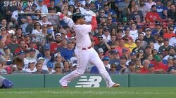 どこまで飛んだ？グリーンモンスター超えの場外アーチにスタジアムが大歓声