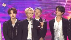 SEVENTEEN、アルバム大賞に喜び爆発！「今日ともにできなかったジョンハンにも一緒に受賞したと思ってほしい」さらなる飛躍を誓いファン歓喜「一生ついて行く！」