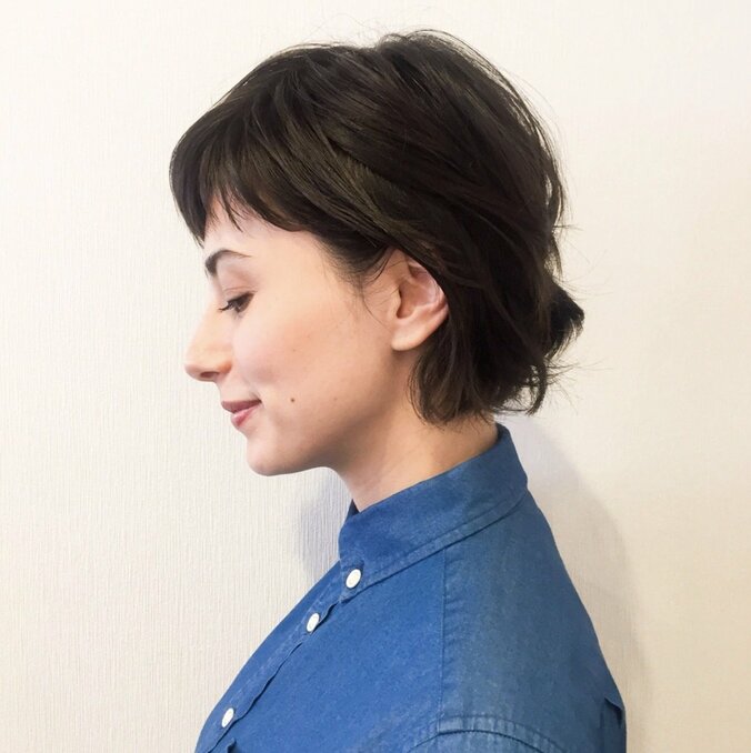 ホラン千秋、ショートのヘアアレンジを公開「転げまわるほど可愛い」の声 1枚目