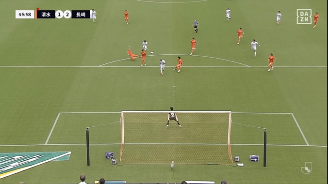 「さすがファンタジスタ」衝撃の“ドライブシュート”にファン熱狂！「美しすぎる」FW長谷川元希が長崎初得点で決勝弾 3枚目