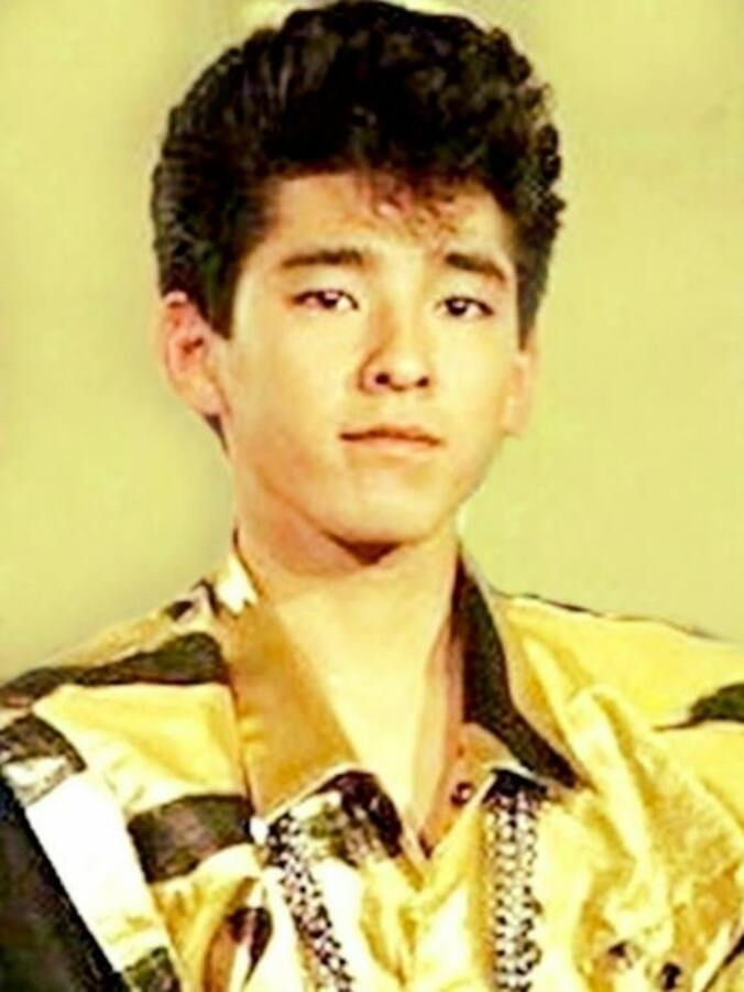  布川敏和、40周年イヤーを迎え20歳の時の姿を公開「カッコいい」「懐かしい」の声  1枚目