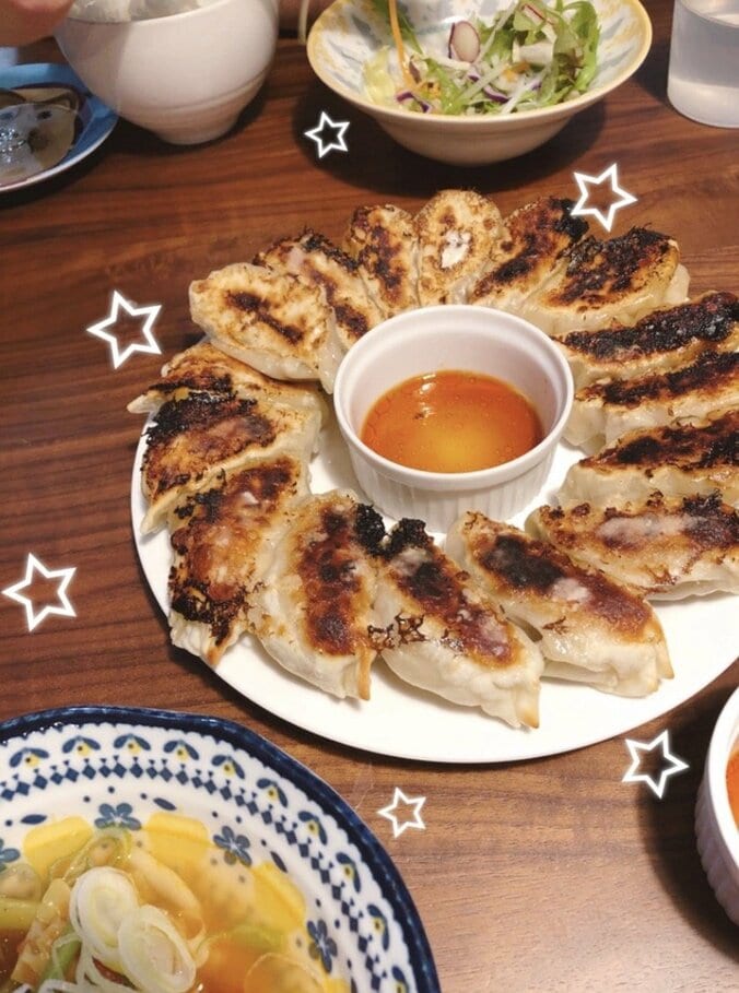後藤真希、娘と2人で作った手作り餃子を公開「なかなか上手で驚きました」 2枚目