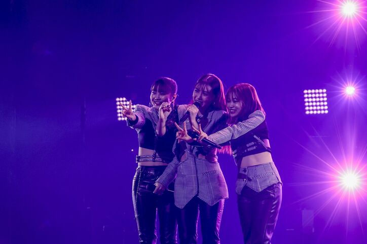 2021年を締めくくるEXILE TRIBEによるLIVE『LIVE×ONLINE COUNTDOWN 2021▷2022』が開催！ファン熱狂のライブステージで2022年の幕明け