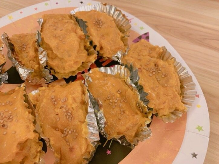 辻希美、息子たちが作ったスイーツ公開「見た目は個性的ですが、味は抜群」