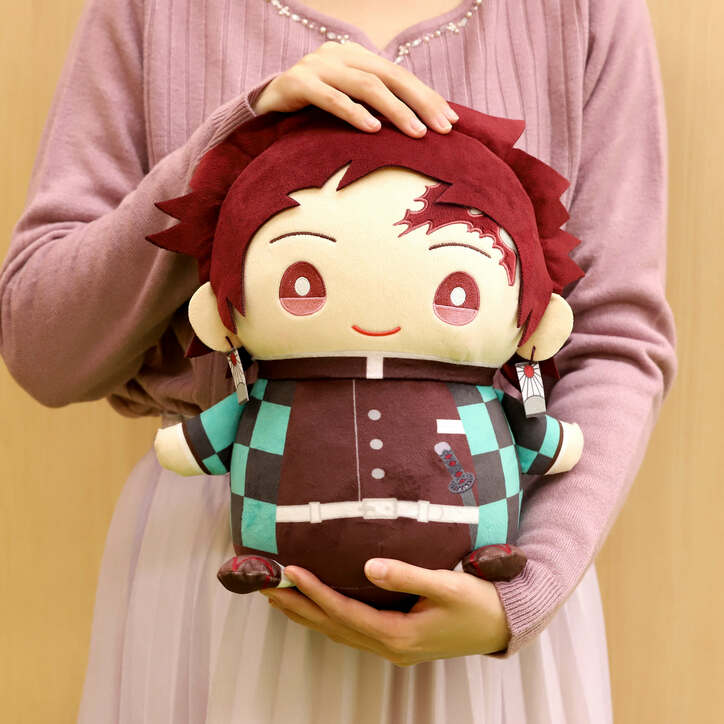 アニメ『鬼滅の刃』炭治郎・善逸・伊之助の“抱きしめサイズ”ぬいぐるみが登場！