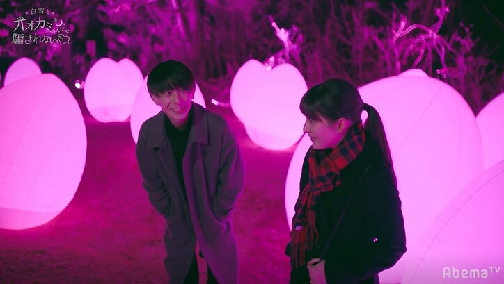 飯豊まりえ「ここ最近で一番ドキドキした!」見つめ合い、手を重ね…夢のようなデートに悶絶 『白雪とオオカミくん』第5話