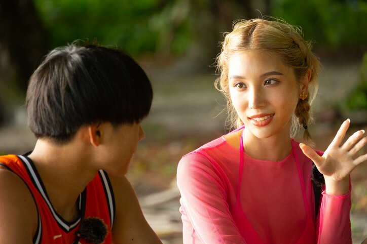 黒髪マッシュの陽キャ大学生、“プリンセス願望あり”の女王様系ギャルを前に大失態！予想以上の姫気質に「なるほどね…」と落ち込み『シャッフルアイランド Season3』#3