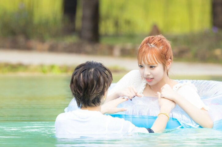 高1ギャルモデル、片思いのイケメン男子と早朝プールデートで超密着！可愛すぎる水着も披露『今日好き』フーコック島編第4話