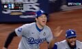 よっしゃー! 大谷翔平、“全力ダッシュ”でWS初制覇に歓喜!「左肩のこと忘れてる」「世界一おめでとう」エモすぎた瞬間