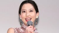 河北麻友子　新たな家族にメロメロ