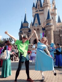 ぺこ、ハロウィンコスプレ7連発 簡単メイクテクも紹介