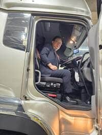 梅沢富美男『梅沢富美男劇団トラック』