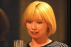 池田エライザ似23歳セクシー女優、超ミニ丈姿でハーフイケメンモデルと号泣しながら密着ハグ「こんな人いるんだなって」