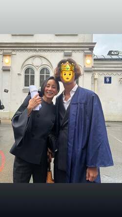  中村江里子、高校を卒業した息子との2ショット公開「9月からは離れ離れです」 