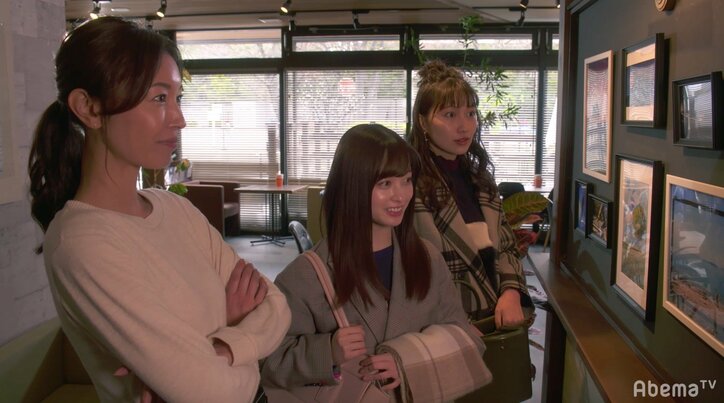 あかり（橋本環奈）が目覚めると、隣には星野（古川雄輝）の姿が…！　『1ページの恋』第2話で衝撃展開