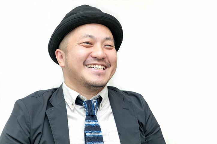 『孤狼の血』白石和彌監督、ピエール瀧に影響受けたこだわりの演出「ヒーローには痰を吐かせる」