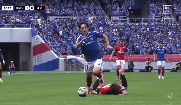 ミスからボールを奪われ突破されたシーン