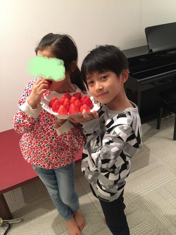 市川海老蔵、DNA感じる子ども達の写真を公開「麻央さんそっくり」「幸せを感じます」の声