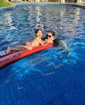 矢沢心、息子とプールを満喫する様子を公開「あと何年こんな事してくれるかな」