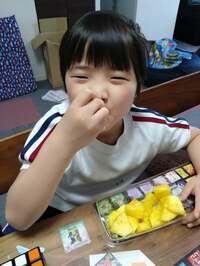 山田花子『ハマってる果物』