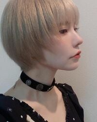 「過去最高に可愛い」益若つばさ、マッシュショートにした“エモすぎる”横顔を披露し称賛の声