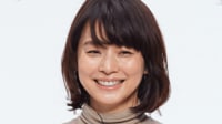 自宅公開が話題・石田ゆり子(55)「3時間おきにミルクあげるだけでも」母のような優しい姿