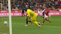 ここまでやるか！南野拓実、セネガル代表を徹底的に追いつめ追い込んで“オウンゴール”をモノにした瞬間　逃げ場を与えない執拗な猛プレスで相手のパスミスを誘発「タキ圧すごい」「実質タキのゴール」