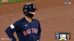 吉田正尚の必殺固め打ち炸裂で14度目の猛打賞！運も味方にする4人の間に落ちたポテンヒットの瞬間