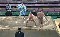走る、走る…力士が走る衝撃の“珍光景”「なぜダッシュ」「はやいw」ファン困惑