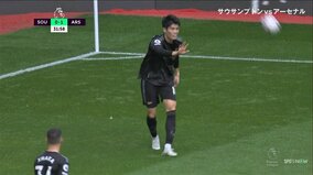 冨安健洋の“珍事”に敵地大ブーイング！ 「ケガかと思った」「トミーは悪くない」視聴者からは安堵と擁護の声