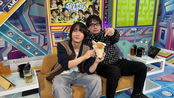 【写真・画像】新年最初のトークで安元、迷言連発！「小林千晃、ざるを買う」今年の目標発表にスタジオ大爆笑　1枚目