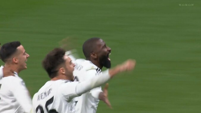 【映像】リュディガーがPKを決めて全員で「煽り走り」した瞬間