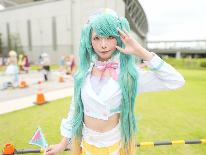 [Fotos/Bilder] Cosplay zur „Magical Mirai 2024“-Version von Hatsune Miku: Der Clou sind die „gelockten Wimpern“! 9.