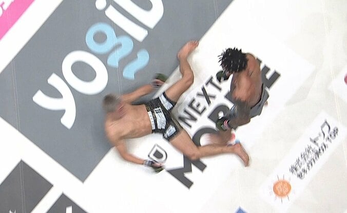 【写真・画像】BD戦士、右カウンターで衝撃KO負け 「凄いテクニック」識者絶賛　1枚目