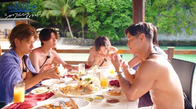 年上のセクシー弁護士に見つめられドキドキ！黒髪マッシュの大学生「緊張して…」としどろもどろ『シャッフルアイランド Season3』#1 5枚目