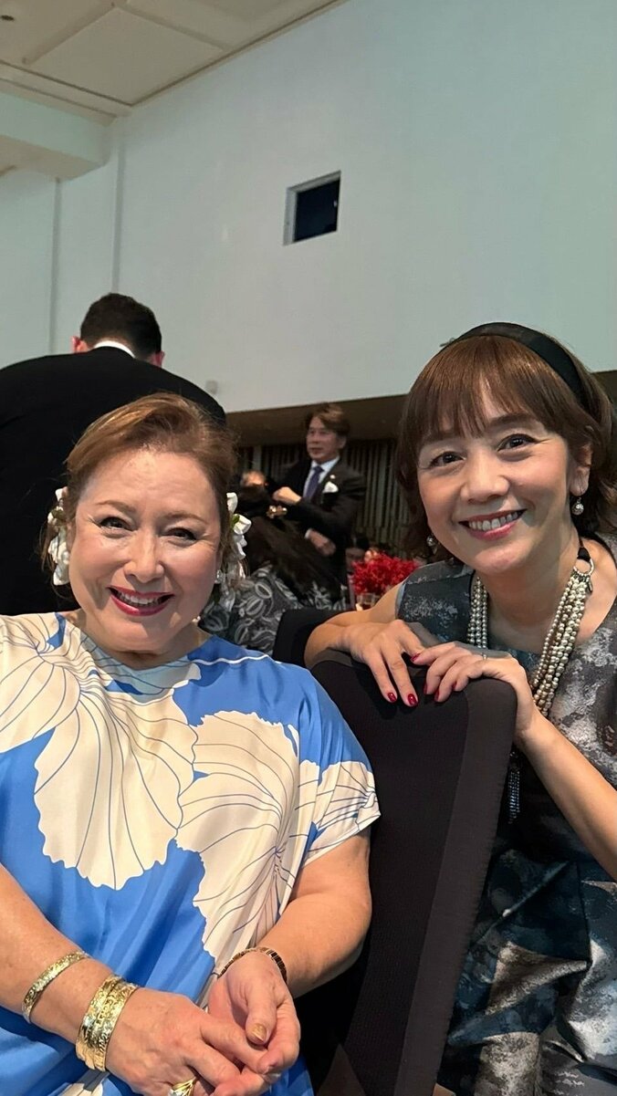 【写真・画像】キャシー中島、夫・勝野洋と亡き長女のお墓参りへ「ここにくると不思議に心が落ち着きます」　2枚目