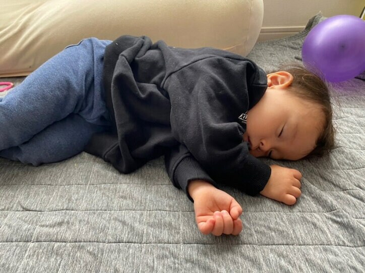 エハラマサヒロの妻、息子のプレ幼稚園を検討「願書をもらって来ました」