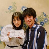 仲里依紗、31歳の誕生日を夫・中尾明慶とお祝い「素敵なご夫婦！」「幸せそうな笑顔」の声