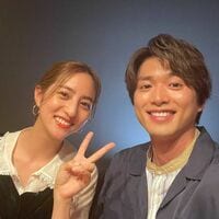 “新婚夫婦”白洲迅＆堀田茜、笑顔の2ショットに「美男美女」「2人とも大好き！」の声